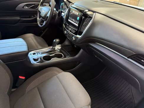 Used 2019 Chevrolet Traverse LT AWD/4WD image 17