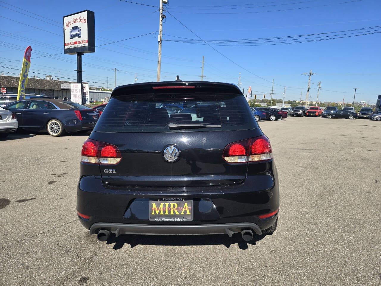 Used 2013 Volkswagen Golf 4-Door FWD image 3