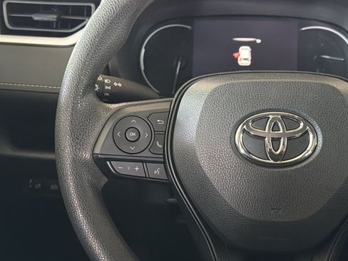 Used 2023 Toyota RAV4 LE FWD image 15