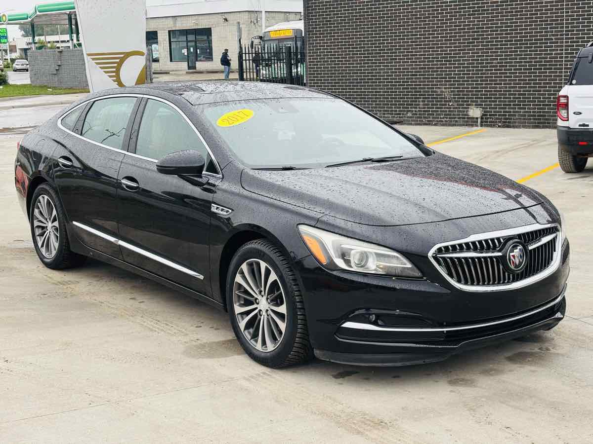 Used 2017 Buick LaCrosse Premium w/ Driver Confidence Package #2 AWD/4WD image 2