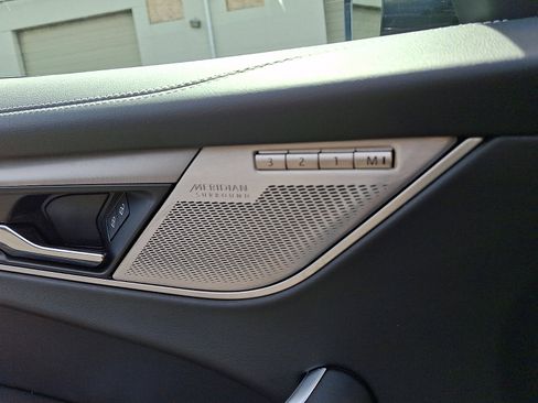 Used 2026 Jaguar F-PACE R-Dynamic S image 24