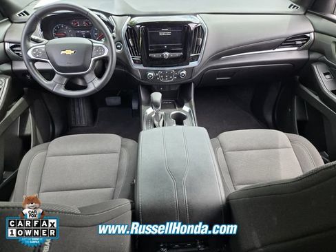 Used 2023 Chevrolet Traverse LT FWD image 9