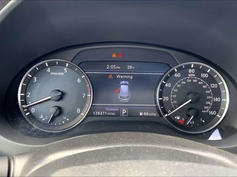 Used 2019 INFINITI QX50 Essential w/ Sensory Package image 16