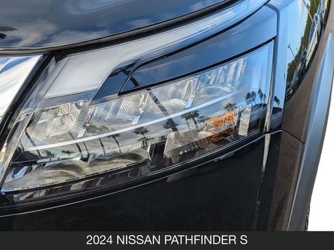 Certified 2024 Nissan Pathfinder S FWD image 11