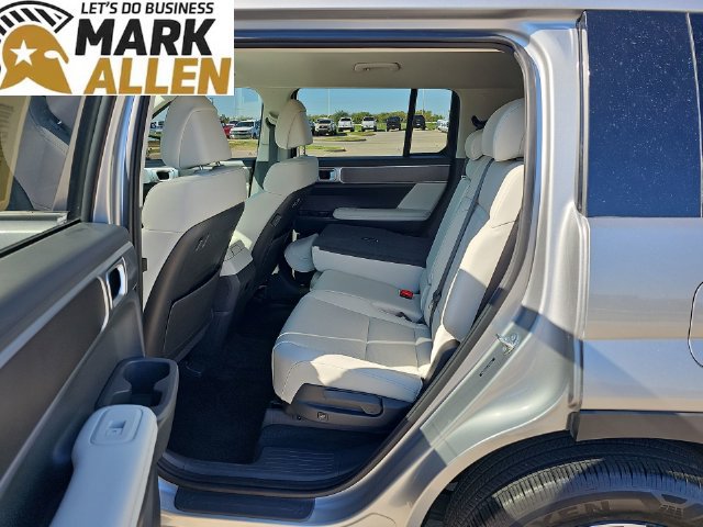 Used 2026 Hyundai Santa Fe SEL FWD image 24
