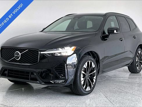 Used 2026 Volvo XC60 B5 Plus AWD/4WD image 12