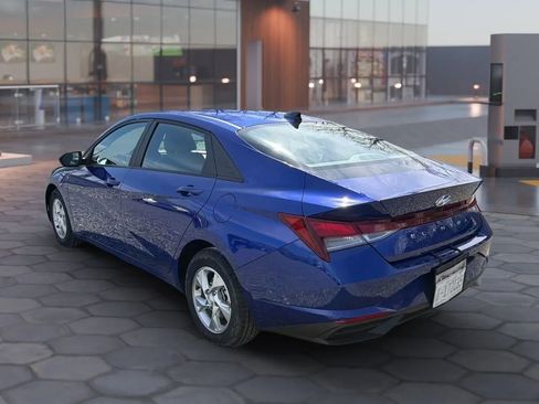 Used 2023 Hyundai Elantra SE FWD image 7