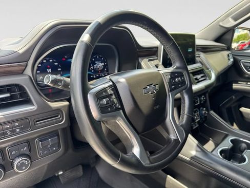 Certified 2023 Chevrolet Suburban Z71 w/ Luxury Package AWD/4WD image 13