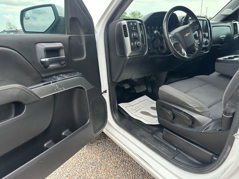 Used 2019 Chevrolet Silverado 1500 LT image 34