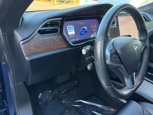 Used 2017 Tesla Model S 75D image 40