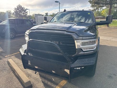 Used 2022 RAM 2500 Laramie AWD/4WD image 2