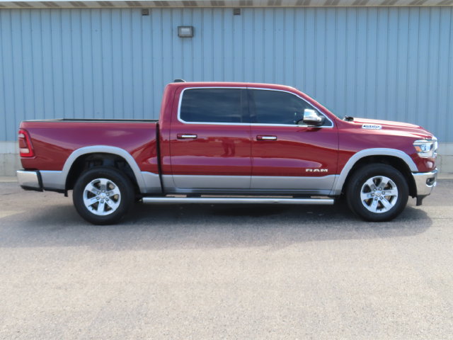 Used 2019 RAM 1500 Laramie AWD/4WD image 3