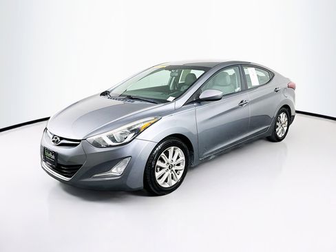 Used 2016 Hyundai Elantra SE w/ Option Group 02 image 3