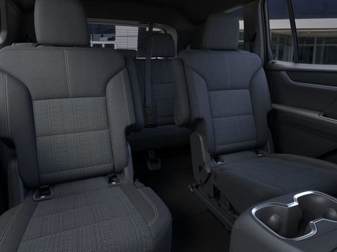 New 2025 GMC Acadia Elevation image 17