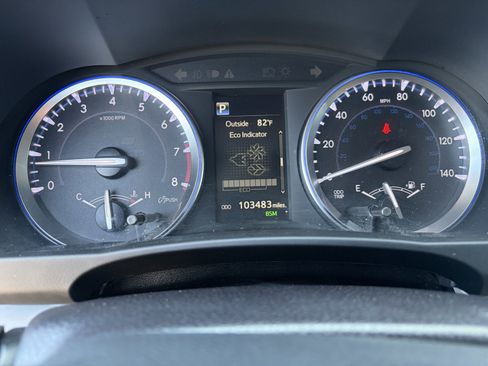 Used 2017 Toyota Highlander XLE AWD/4WD image 15