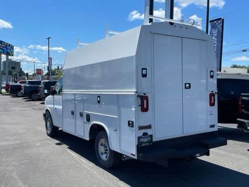 New 2025 Chevrolet Express 3500 w/ Power Convenience Package RWD image 13
