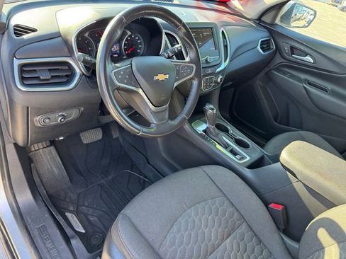 Used 2019 Chevrolet Equinox LT image 11