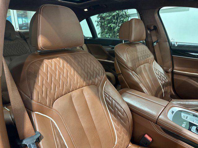 Used 2019 BMW M760i xDrive w/ Luxury Rear Seating Package AWD/4WD image 62