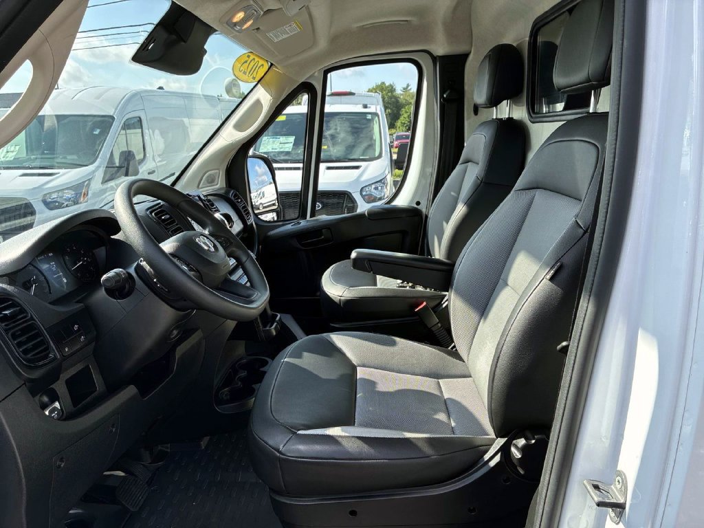Used 2025 RAM ProMaster 3500 w/ Convenience Group FWD image 22
