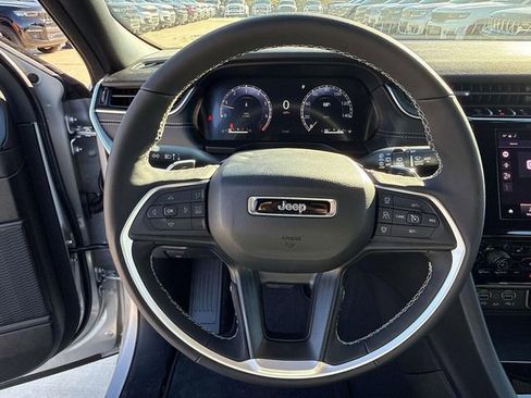 New 2025 Jeep Grand Cherokee L Altitude RWD image 16