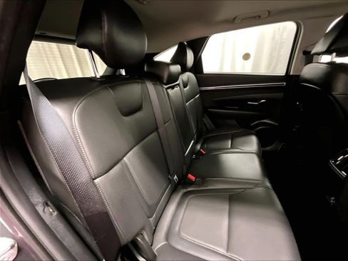 Used 2023 Hyundai Tucson SEL w/ Convenience Package image 16