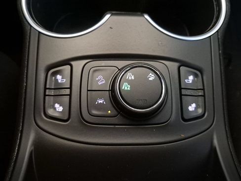 Certified 2022 GMC Terrain SLE w/ Driver Convenience Package AWD/4WD image 20