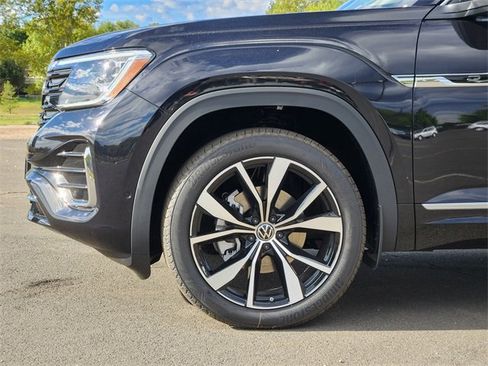 New 2026 Volkswagen Atlas SEL Premium R-Line image 9