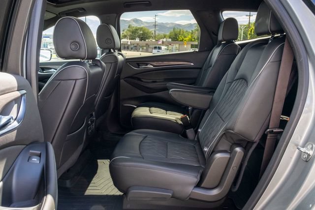Certified 2024 Buick Enclave Avenir w/ Trailering Package, 5000 lbs. AWD/4WD image 8