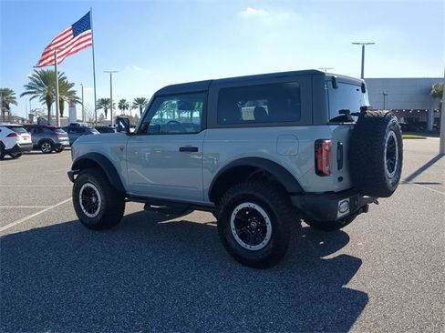 Used 2024 Ford Bronco Badlands image 6