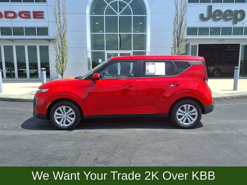Used 2020 Kia Soul LX FWD image 1