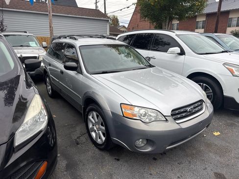 Used 2007 Subaru Outback 2.5i image 2