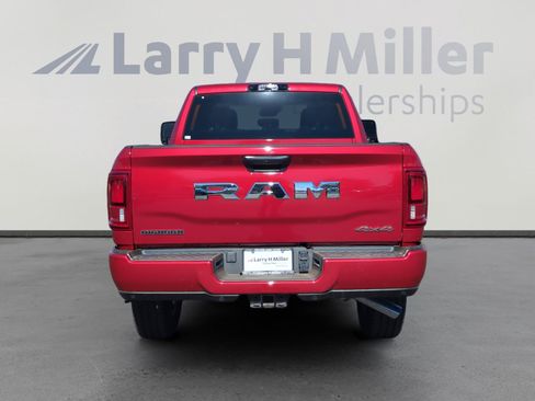 New 2026 RAM 2500 Big Horn AWD/4WD image 4