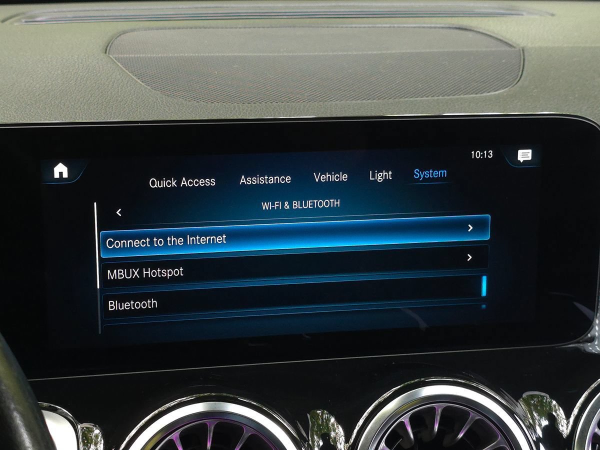 Used 2023 Mercedes-Benz EQB 300 4MATIC w/ Pinnacle Package image 43
