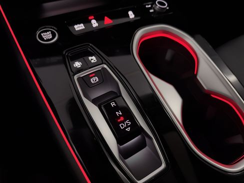 New 2026 Audi A6 Premium Plus AWD/4WD image 25