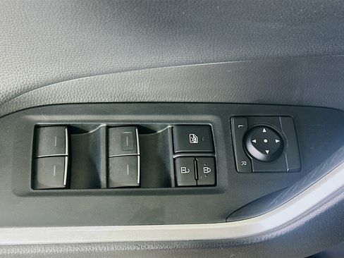 Used 2022 Toyota RAV4 Adventure w/ Convenience Package AWD/4WD image 15