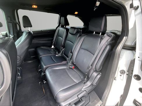 Used 2025 Honda Odyssey Sport-L image 18
