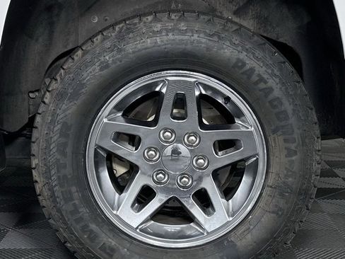 Used 2016 Chevrolet Tahoe LT image 12