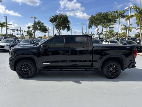 Used 2025 GMC Sierra 1500 Elevation w/ Elevation Premium Package AWD/4WD image 11