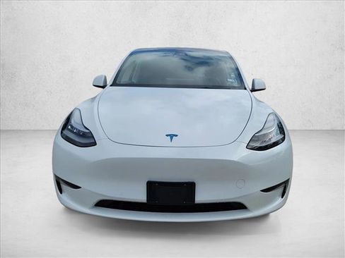 Used 2021 Tesla Model Y Long Range AWD/4WD image 2