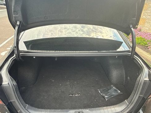 Used 2021 Nissan Altima 2.5 SV FWD image 6