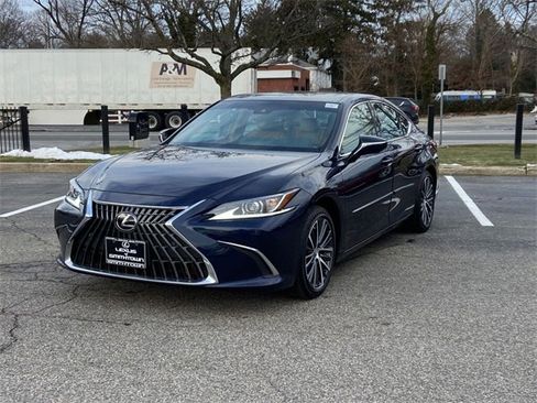 Certified 2023 Lexus ES 350 w/ Premium Package image 8