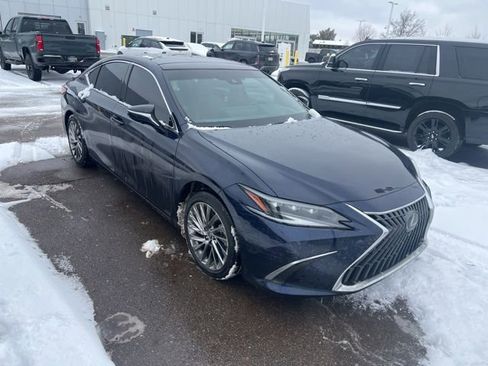 Used 2025 Lexus ES 350 Ultra Luxury w/ Accessory Package (Z1) FWD image 2