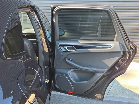 New 2026 Porsche Macan S image 22