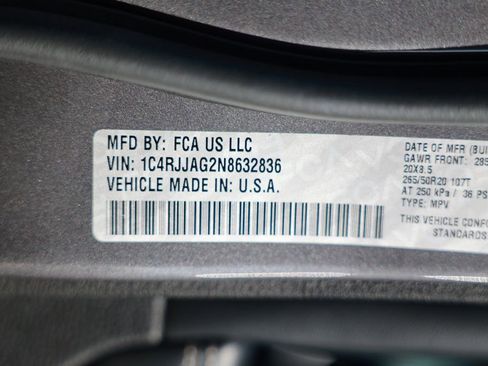 Used 2022 Jeep Grand Cherokee L Laredo image 39