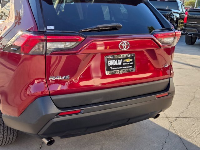 Used 2019 Toyota RAV4 LE w/ Carpet Mat Package FWD image 5