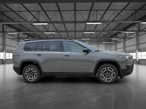 New 2026 Jeep Cherokee Laredo AWD/4WD image 5