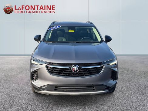 Used 2021 Buick Envision Essence w/ Technology Package I AWD/4WD image 2