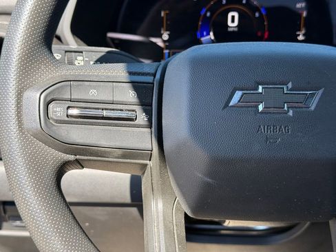 Used 2023 Chevrolet Colorado Trail Boss w/ Technology Package image 17