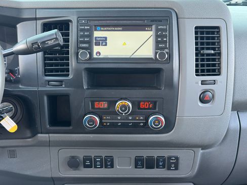 Used 2018 Nissan NV 3500 SL image 21