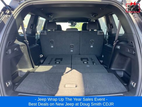 New 2025 Jeep Grand Cherokee L Laredo w/ Trailer Tow Package image 28